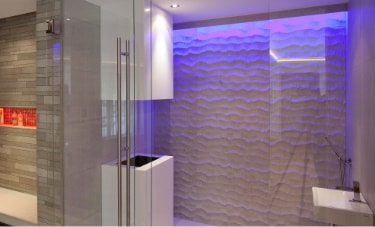Modernes Badezimmer mit Lumina Lichtwelten